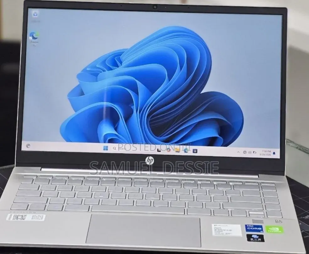 New Laptop HP Pavilion 14 16GB Intel Core i5 SSD 512GB