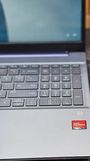 New Laptop HP Pavilion 15 8GB AMD Ryzen 5 SSD 512GB