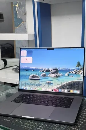 New Laptop Apple MacBook Pro 2021 M1 32GB Apple M1 Pro SSD 1T