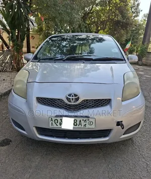 Toyota Yaris 2009 Silver