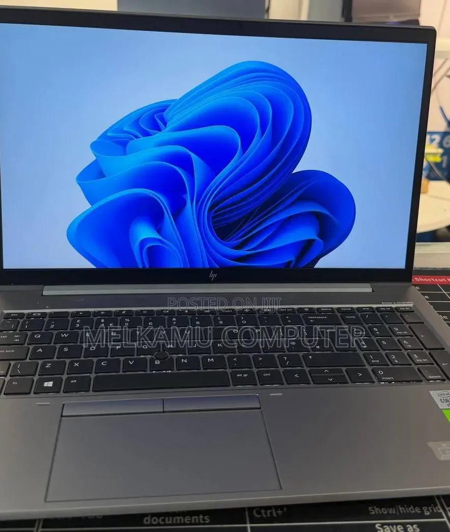 New Laptop HP Zbook Studio G7 16GB Intel Core i7 SSD 512GB