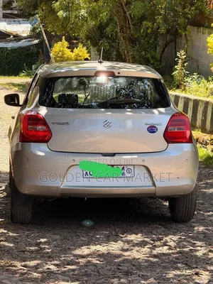 Suzuki Swift 2022 Silver