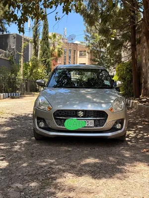 Suzuki Swift 2022 Silver