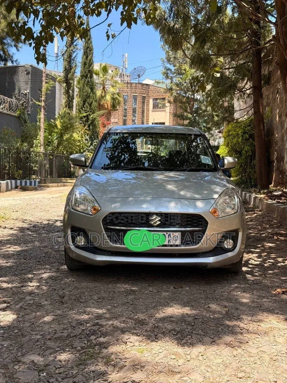Suzuki Swift 2022 Silver