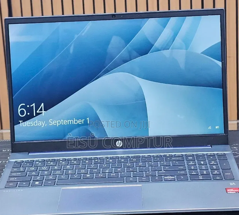 New Laptop HP Pavilion 15 8GB AMD Ryzen 3 SSD 512GB