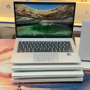 New Laptop HP EliteBook 830 8GB Intel Core i7 SSD 512GB