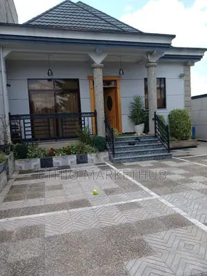 Furnished 5bdrm Villa in Bole for sale