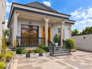 Furnished 5bdrm Villa in Bole for sale