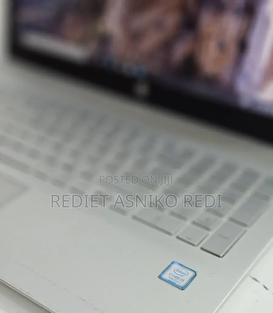 Laptop HP Pavilion 15 8GB Intel Core i5 HDD 1T