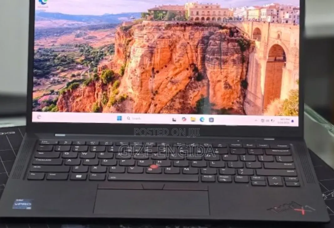 New Laptop Lenovo ThinkPad X1 Carbon 16GB Intel Core i7 SSD 512GB