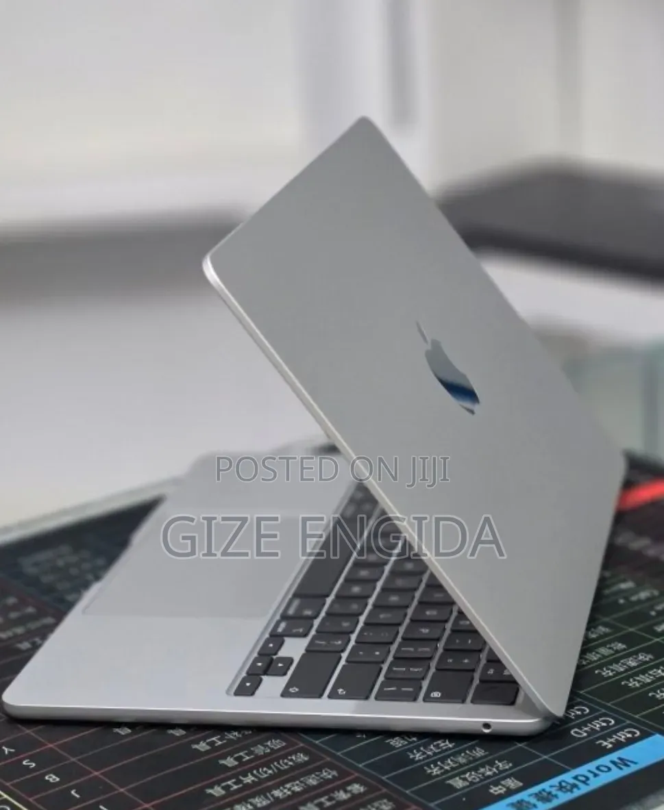New Laptop Apple MacBook Air 2026 M5 16GB Apple M5 SSD 512GB