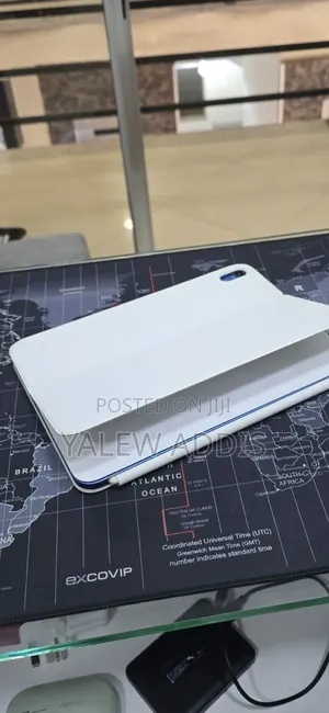 New Apple iPad Pro 64 GB