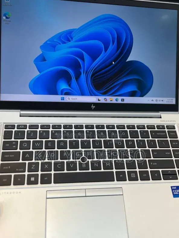 New Laptop HP EliteBook 840 G8 16GB Intel Core i7 SSD 512GB