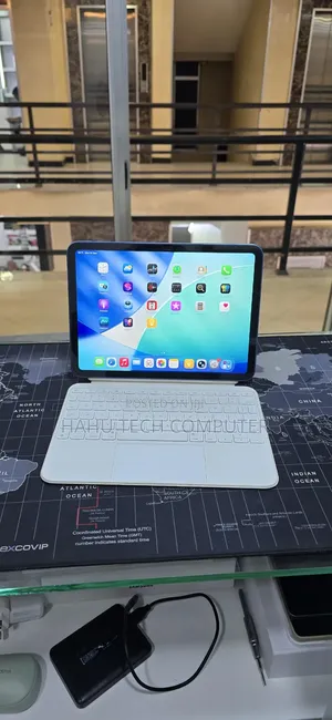 New Apple iPad (2022) 64 GB Blue