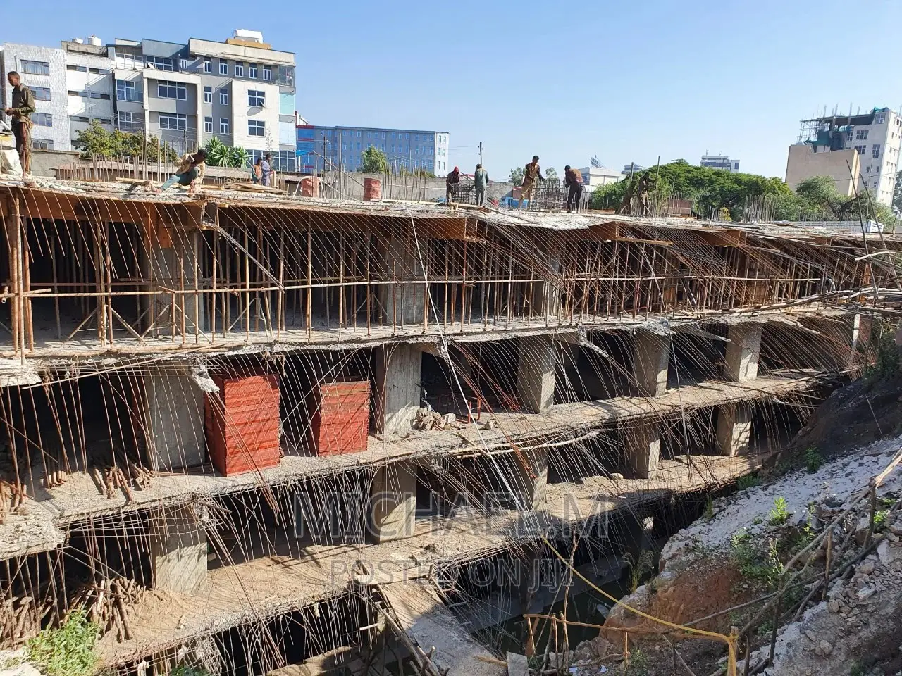 Furnished 4bdrm Apartment in Al Ehewan, Kirkos for Sale