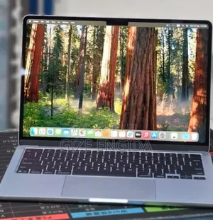 New Laptop Apple MacBook Air 2025 M4 16GB Apple M4 SSD 512GB