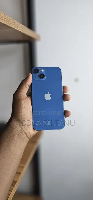 New Apple iPhone 13 128 GB Blue
