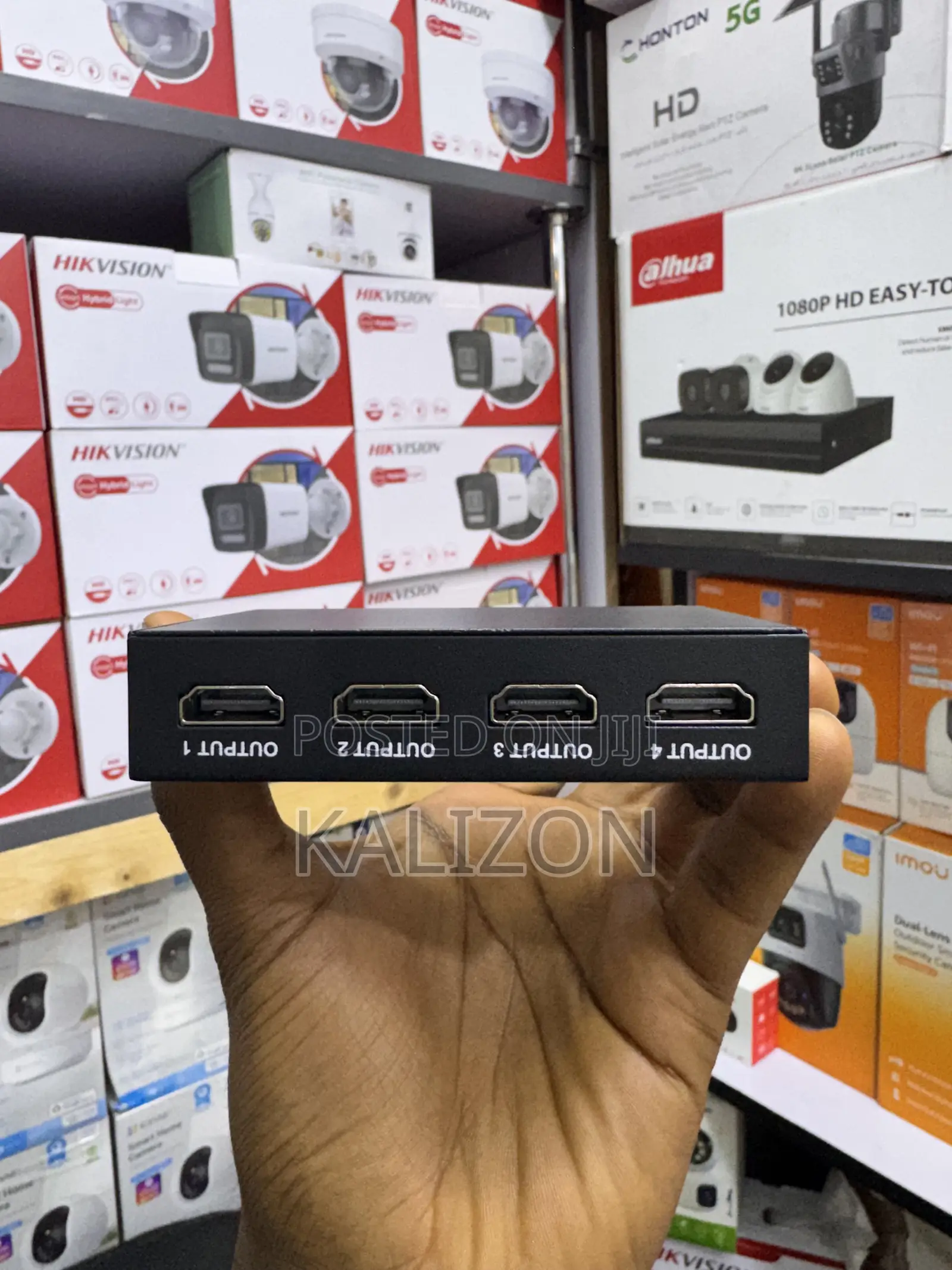 ኤችዲኤምአይ ስፕሊተር HDMI Splitter 1x4 HDMI Splitter With Signal Amplifier