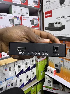 ኤችዲኤምአይ ስፕሊተር HDMI Splitter 1x4 HDMI Splitter With Signal Amplifier