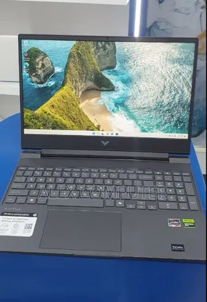 New Laptop HP Victus 15 16GB AMD Ryzen 7 SSD 512GB