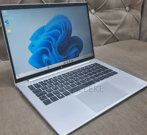 New Laptop HP EliteBook 840 G10 16GB Intel Core i7 SSD 512GB