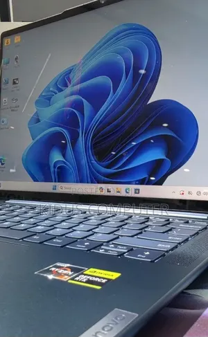 New Laptop Lenovo Yoga C930 16GB AMD Ryzen 7 SSD 512GB