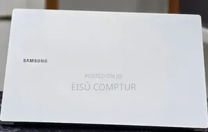 New Laptop Samsung Galaxy Book4 16GB Intel Core 7 SSD 512GB