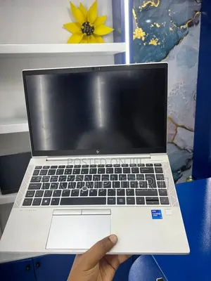 New Laptop HP EliteBook 840 G8 16GB Intel Core i7 SSD 512GB