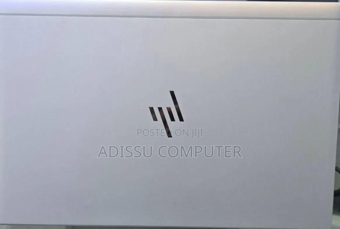 New Laptop HP EliteBook 840 G8 16GB Intel Core i5 SSD 512GB
