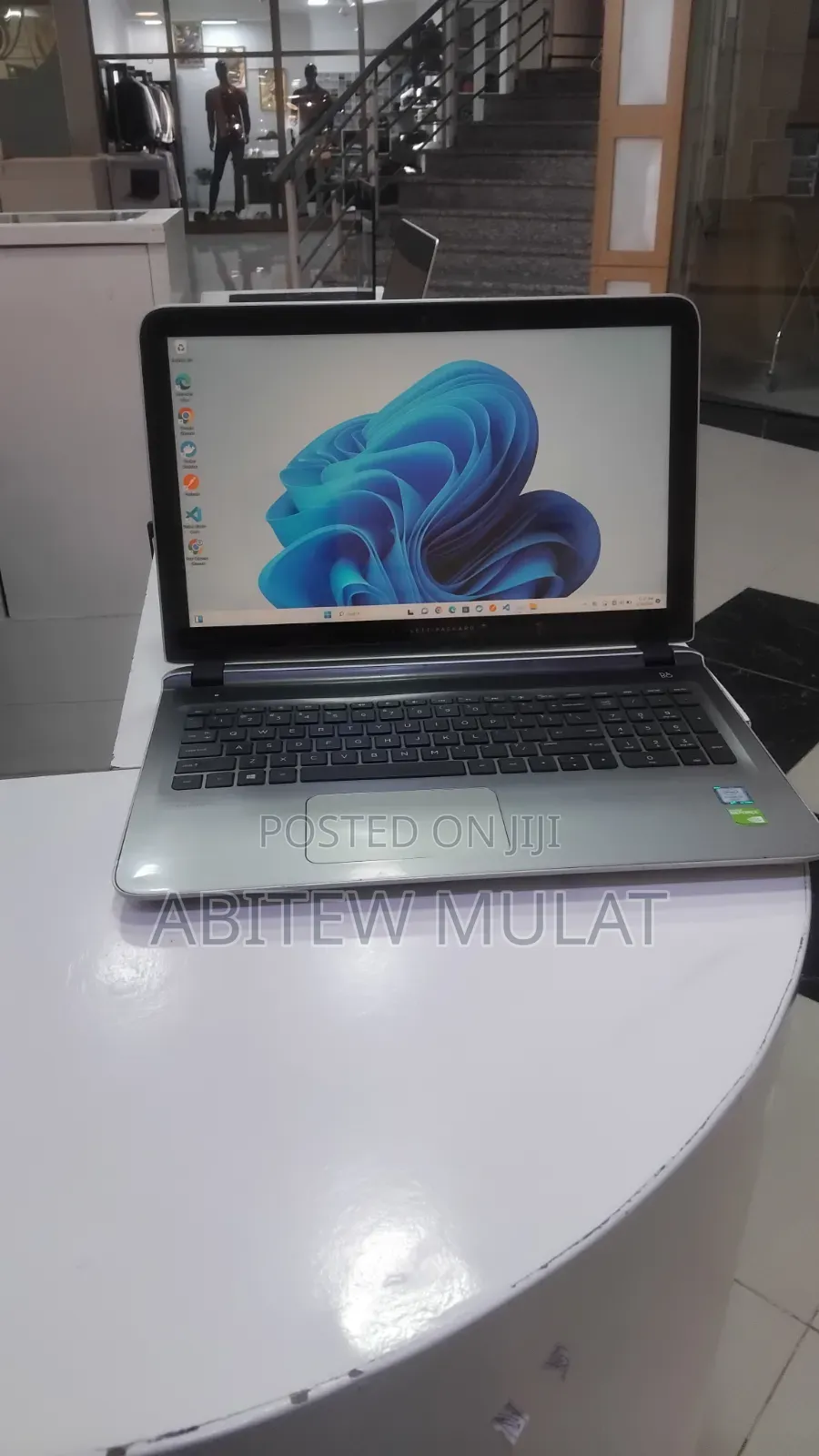 Laptop HP Pavilion 15 8GB Intel Core i5 HDD+SSD 1T