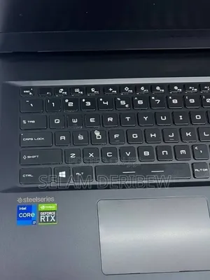 New Laptop MSI GP75 Leopard 16GB Intel Core i7 SSD 512GB