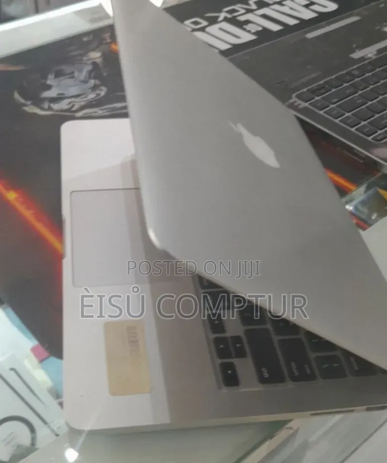 New Laptop Apple MacBook Air 2015 16GB Intel Xeon SSD 256GB