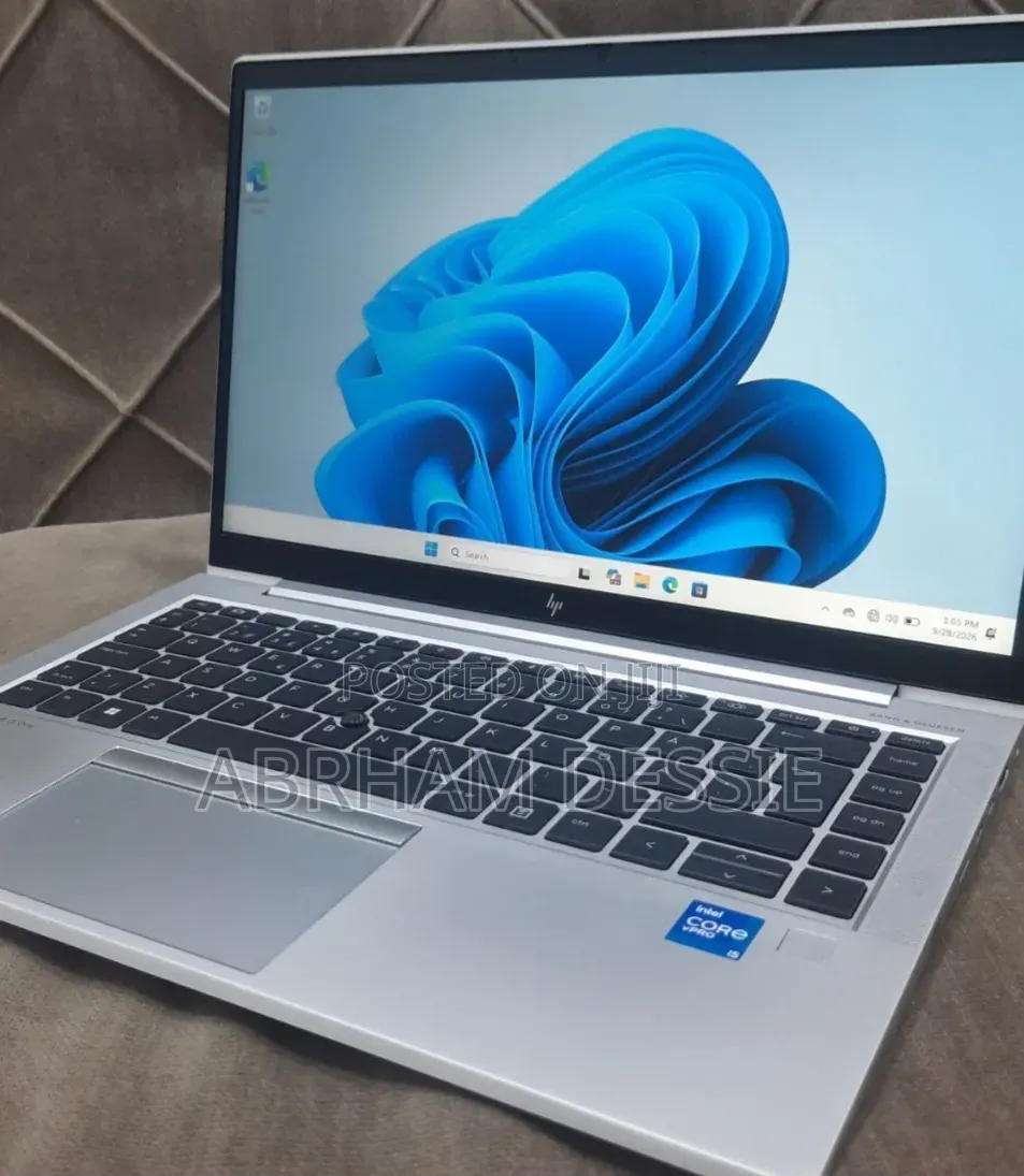 New Laptop HP 16GB Intel Core i5 SSD 512GB
