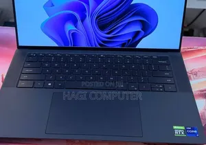 New Laptop Dell Precision 5560 16GB Intel Core i9 SSD 512GB