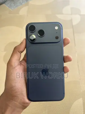 New Apple iPhone 17 Pro Max 256 GB Blue