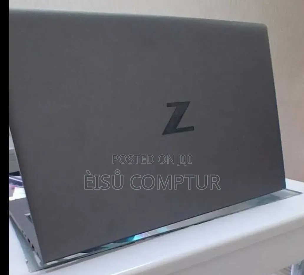 New Laptop HP ZBook Studio G8 16GB Intel Core i7 SSD 512GB