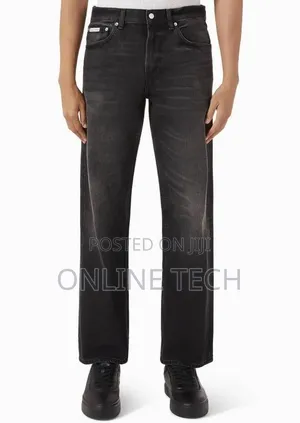Tommy Jeans
Otis Regular Straight-Leg Jeans in Denim