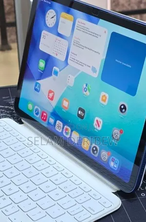 New Apple iPad (2025) 64 GB