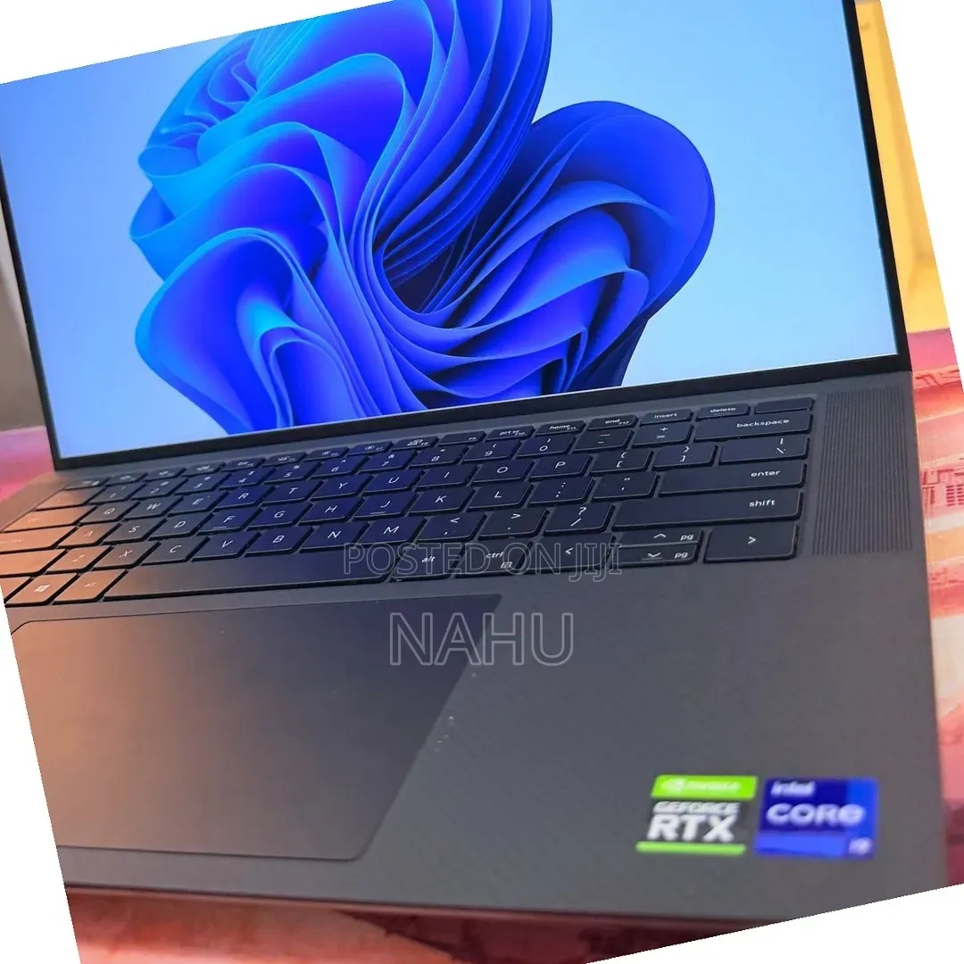 New Laptop Dell Precision 5560 16GB Intel Core i9 SSD 512GB