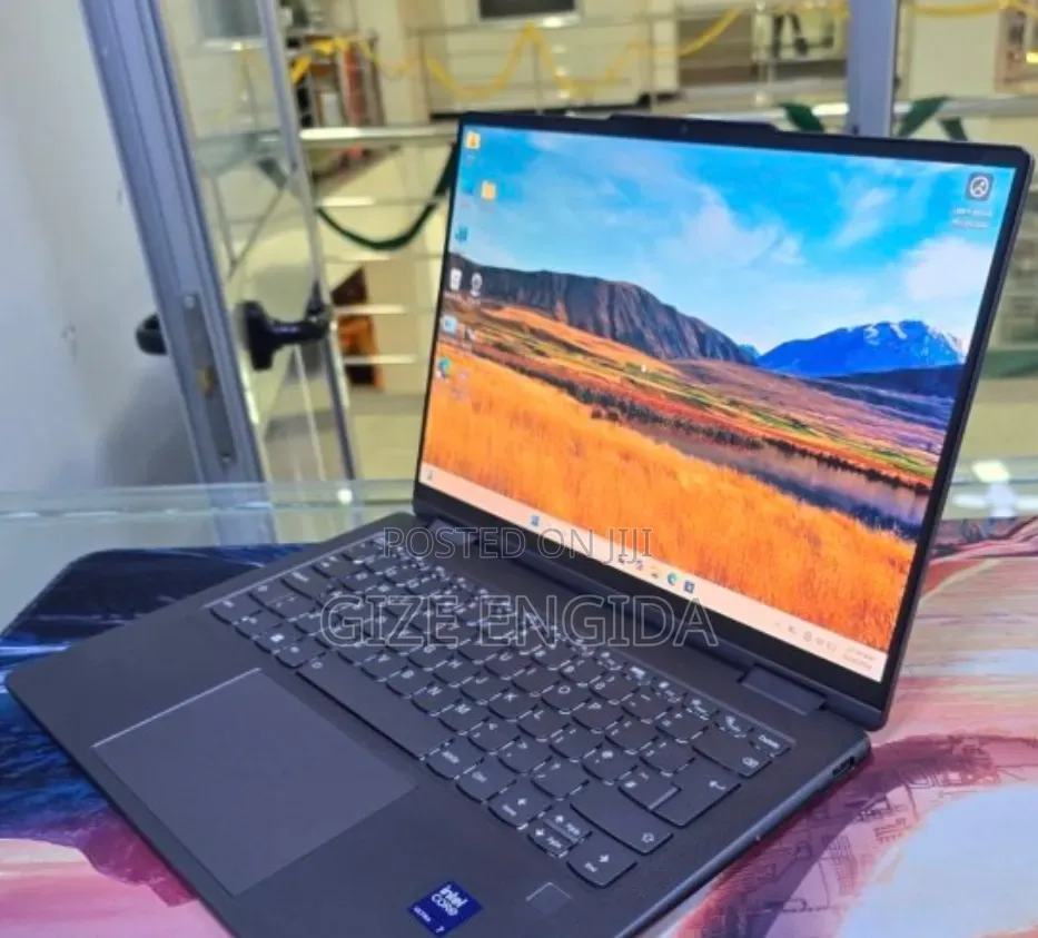 New Laptop Lenovo Yoga 7i 16GB Intel Core Ultra 7 SSD 512GB
