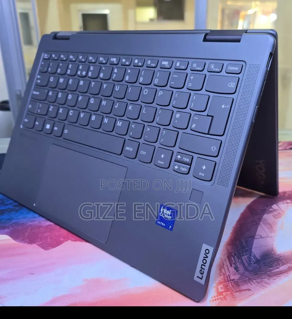 New Laptop Lenovo Yoga 7i 16GB Intel Core Ultra 7 SSD 512GB