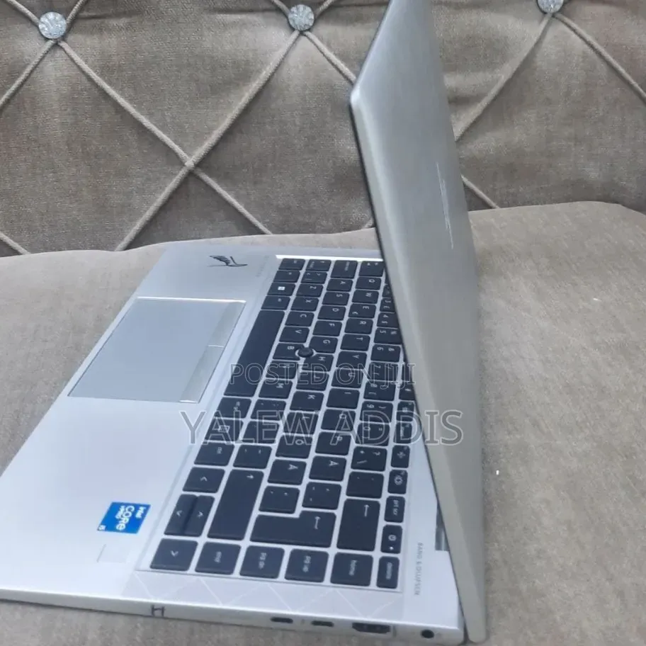 New Laptop HP EliteBook 840 G8 16GB Intel Core i5 SSD 512GB