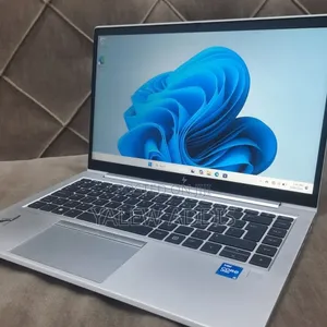 New Laptop HP EliteBook 840 G8 16GB Intel Core i5 SSD 512GB