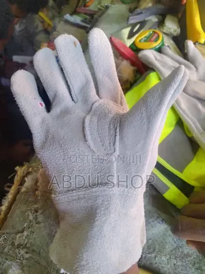 Glove(ጓንት)