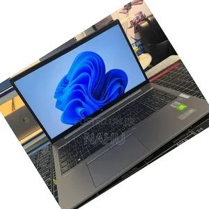 New Laptop HP ZBook 17 16GB Intel Core i7 SSD 512GB