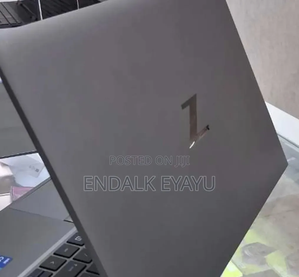 New Laptop HP 16GB Intel Core i7 SSD 512GB