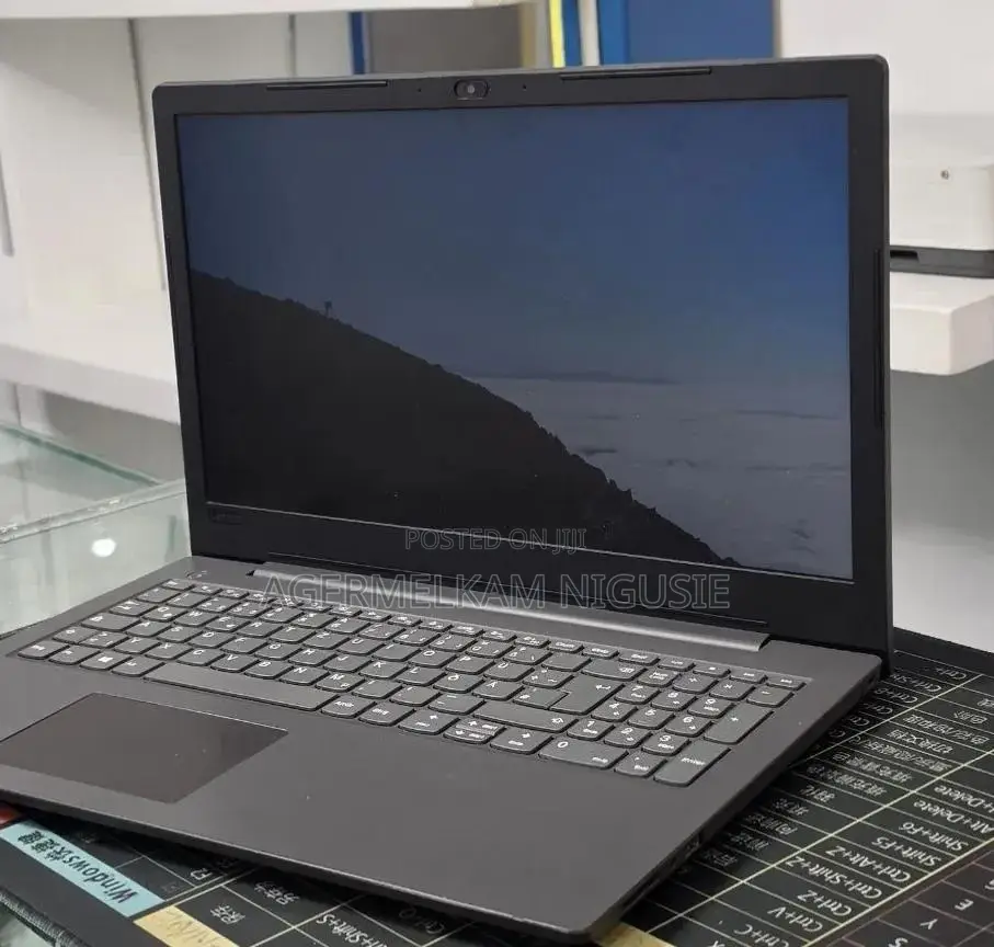 New Laptop Lenovo IdeaPad 1 8GB Intel Core 3 SSD 1T