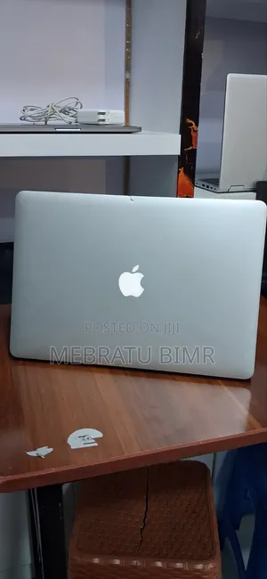 New Laptop Apple MacBook Pro 2014 16GB Intel Core i7 SSD 256GB