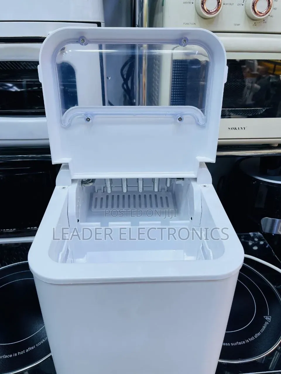 Ice Maker ( የበረዶ ማምረቻ ማሸን ]