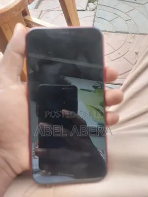 Apple iPhone 11 64 GB Red